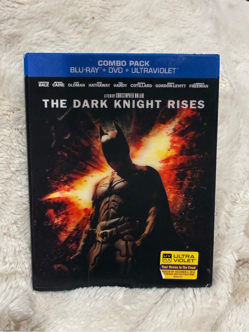 The Dark Knight Rises Blu-ray + DVD + Ultraviolet Combo Pack
